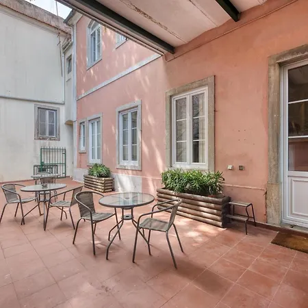 Appartement Em Com 5 Quartos E Pátio - Até 10 Hóspedes