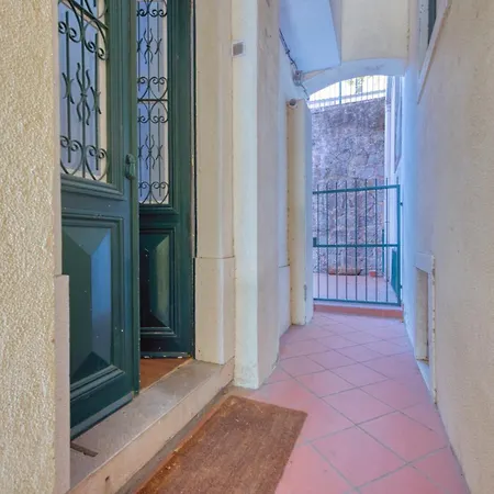 Em Com 5 Quartos E Patio - Ate 10 Lägenhet Sintra