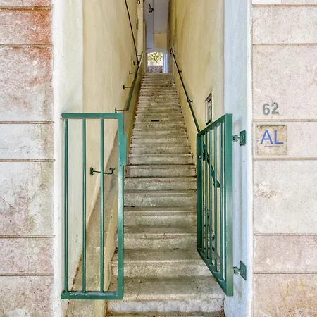 Em Com 5 Quartos E Patio - Ate 10 Lägenhet *
